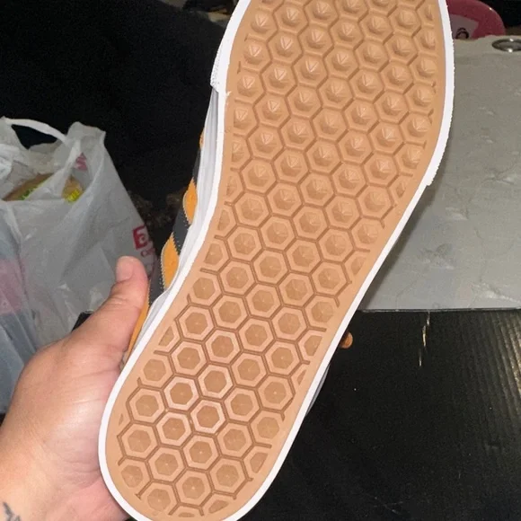 Adidas Orange and Black Skateboarding Shoes - Picture 7 of 8